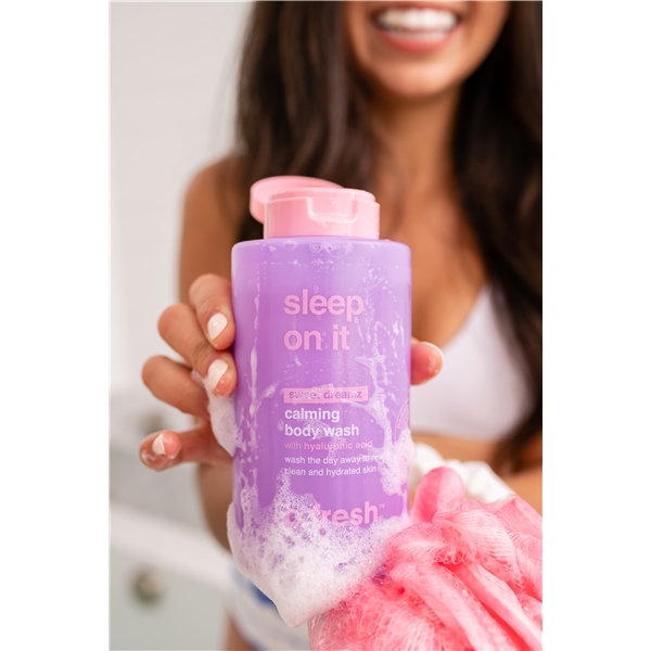 b. fresh Sleep On It - Body Wash (Picture 3 of 4)