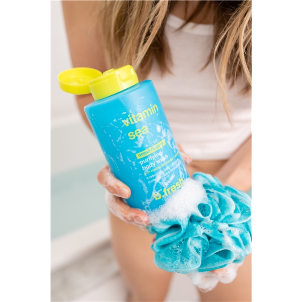 b. fresh Vitamin Sea - Body Wash (Picture 3 of 4)