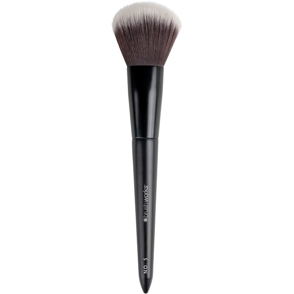 Brushworks No. 5 Powder Brush (Picture 3 of 9)