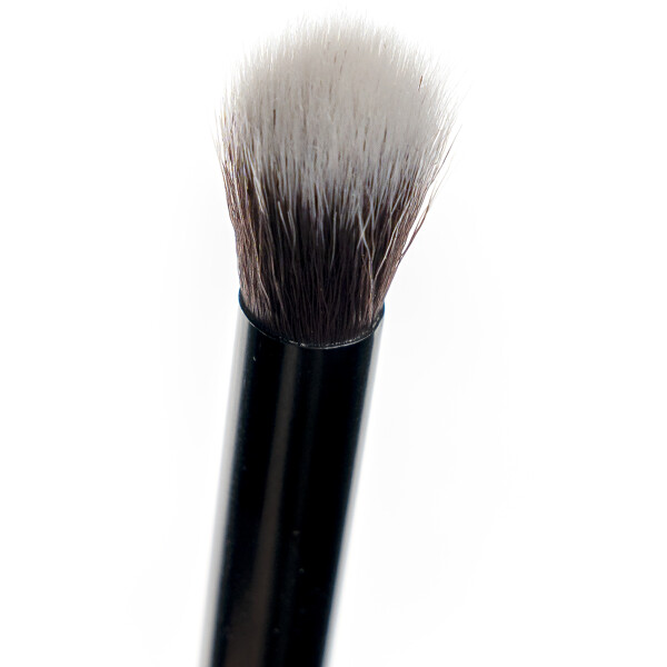 Brushworks No. 14 Fluffy Blending Eye Brush (Picture 4 of 6)