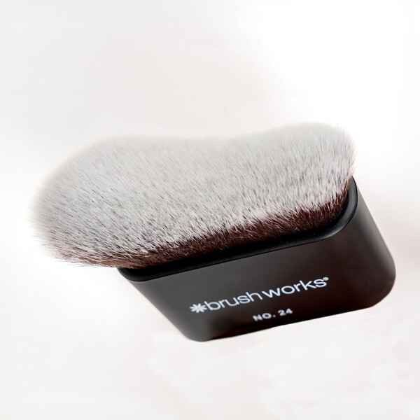 Brushworks No. 24 Blending Face & Body Brush (Picture 4 of 8)