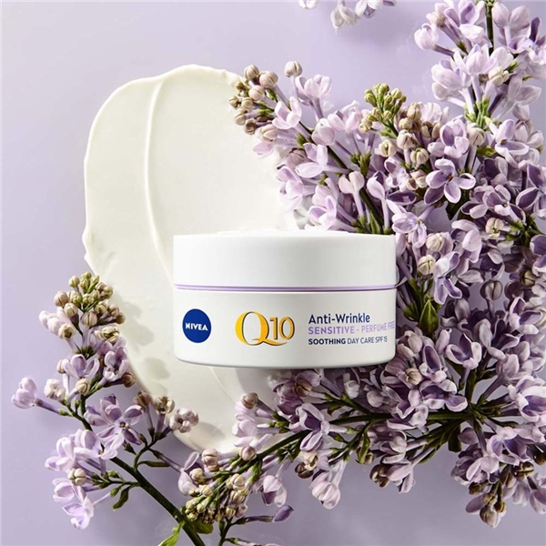 Nivea Q10 Anti Wrinkle Sensitive Day SPF15 (Picture 3 of 6)