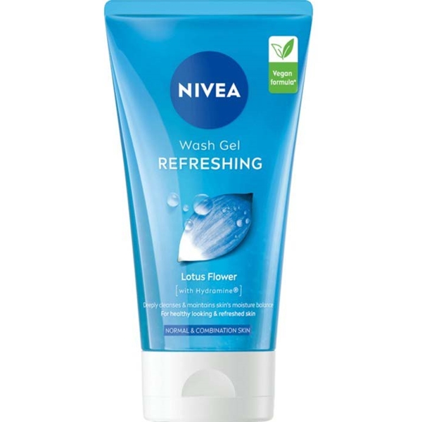 Nivea Refreshing Wash Gel - Normal/Comb Skin (Picture 1 of 5)