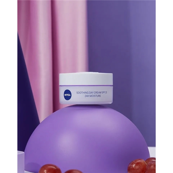 Nivea Soothing Day Cream - Sensitive Skin (Picture 6 of 6)