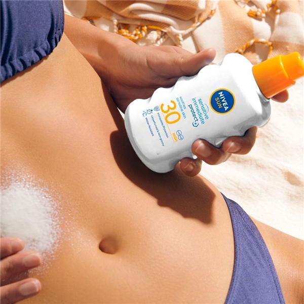 Nivea Sun Sensitive Immediate Protect SPF30 (Picture 3 of 7)