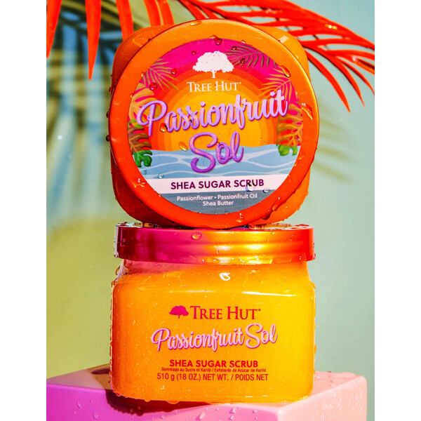 Tree Hut Passionfruit Sol Shea Sugar Scrub (Picture 3 of 7)